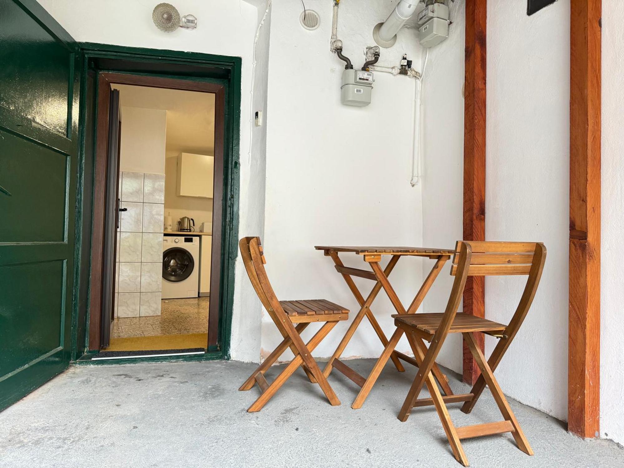Charming Studio Ideal For Getaways Or Workations In Sibiu'S Medieval City Center Eksteriør billede