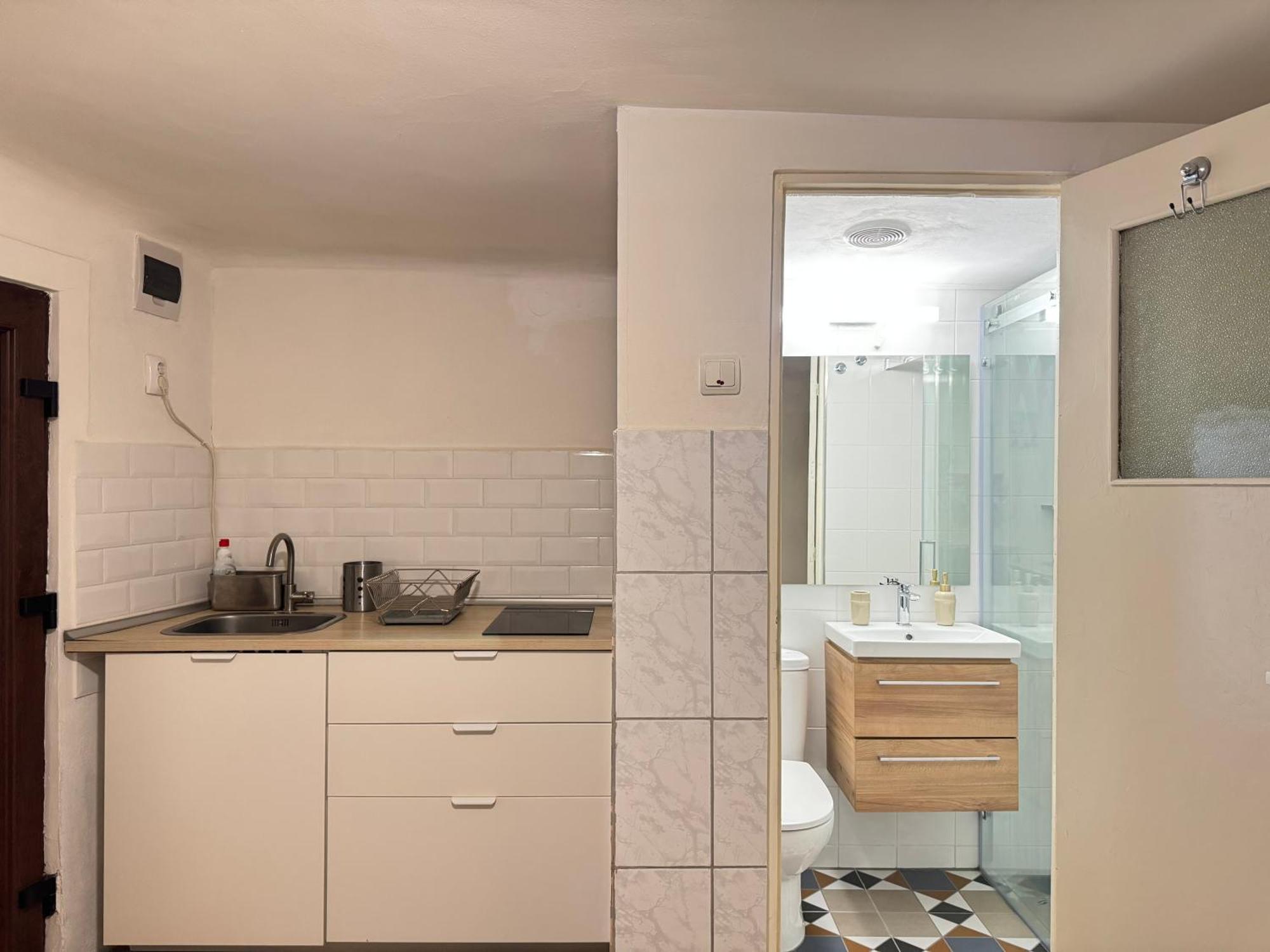 Charming Studio Ideal For Getaways Or Workations In Sibiu'S Medieval City Center Eksteriør billede